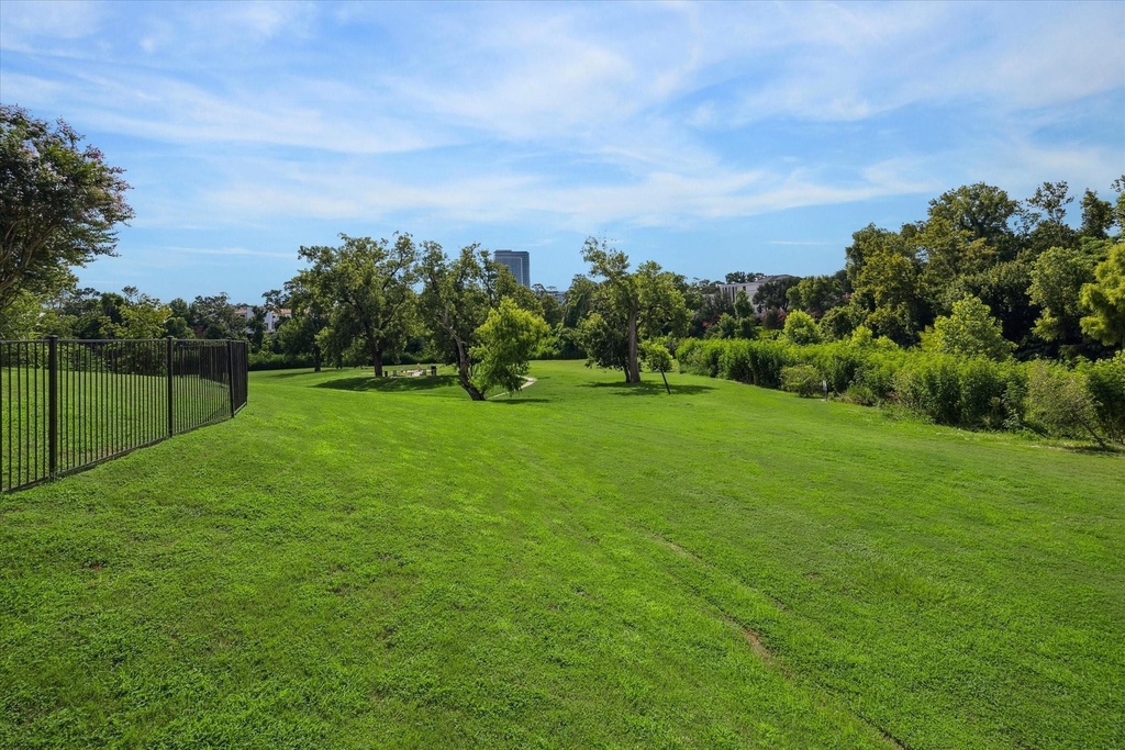 5353 Memorial Drive - Photo 21