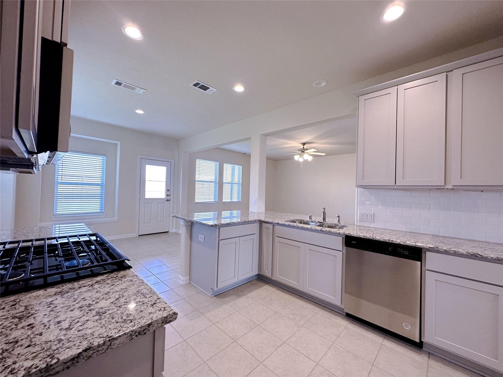 1707 Green Willow Court - Photo 12