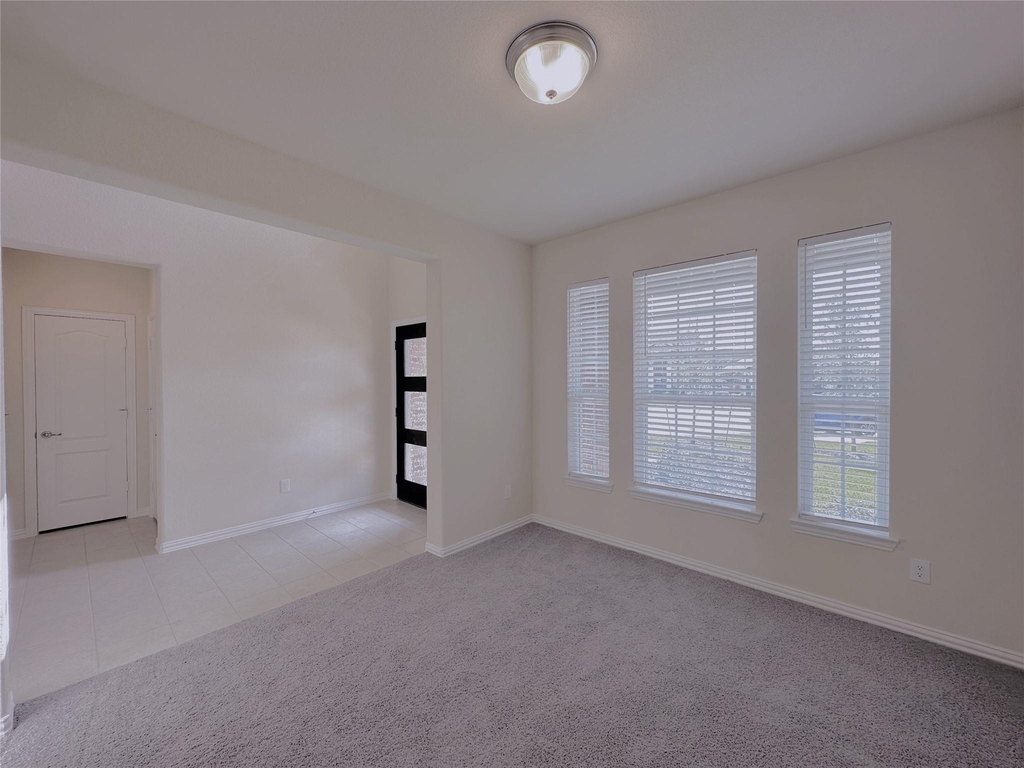 1707 Green Willow Court - Photo 8