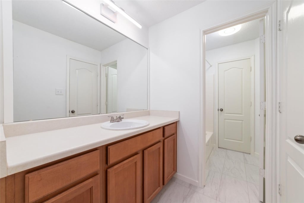 2618 Bridgestone Park Lane - Photo 43