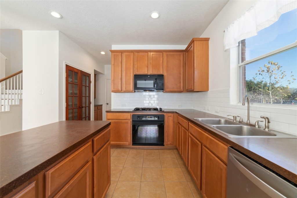 2618 Bridgestone Park Lane - Photo 15