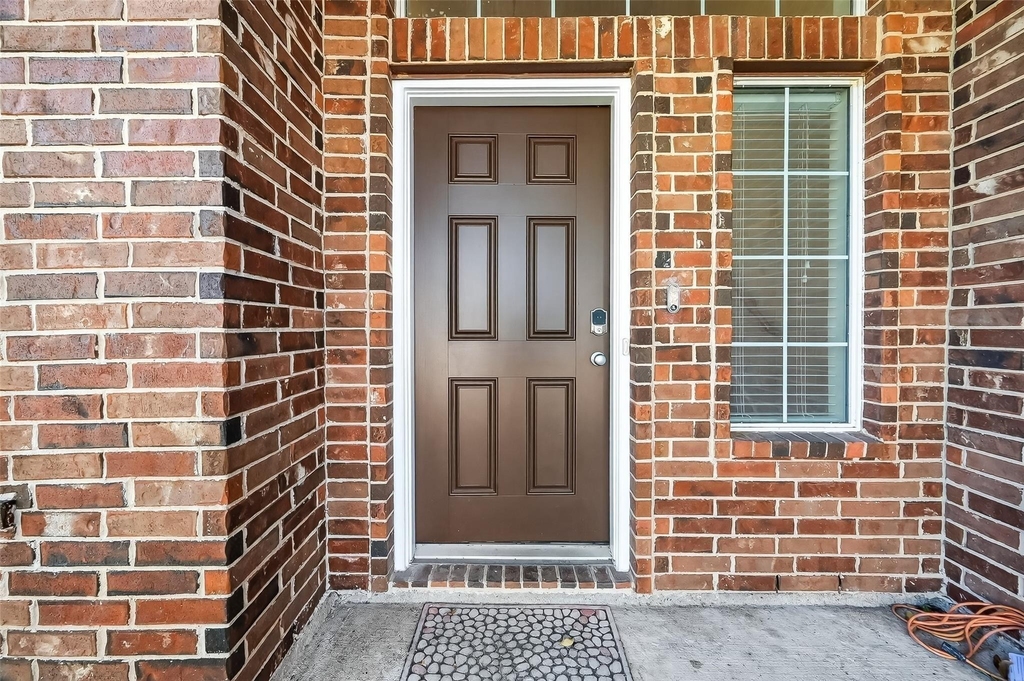 21623 Mid Peak Way - Photo 2