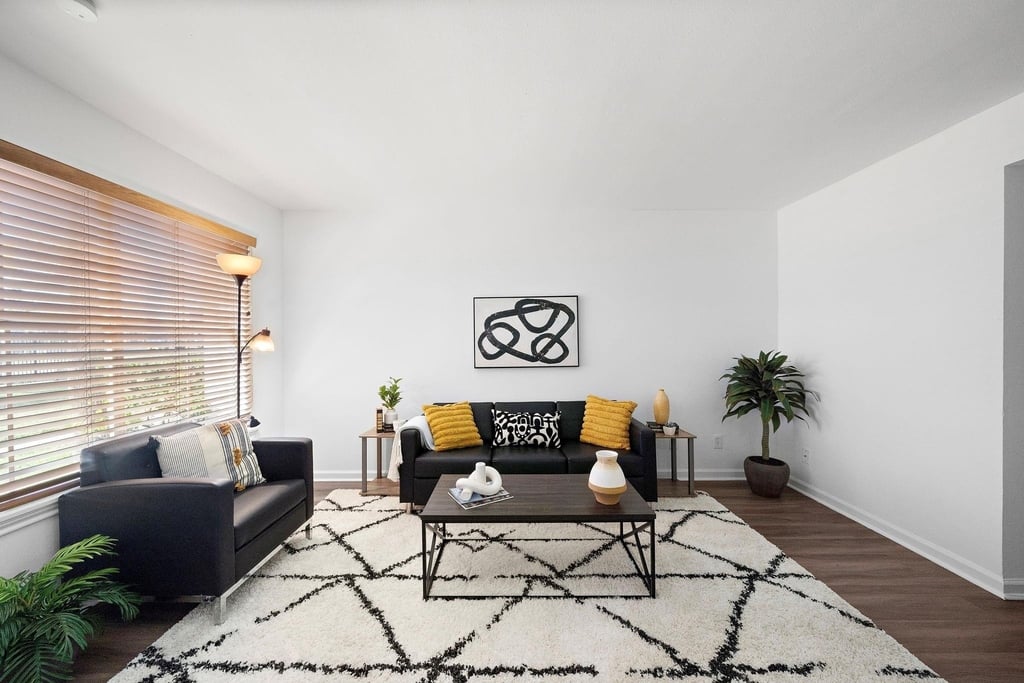 2828 61st Street - Photo 5