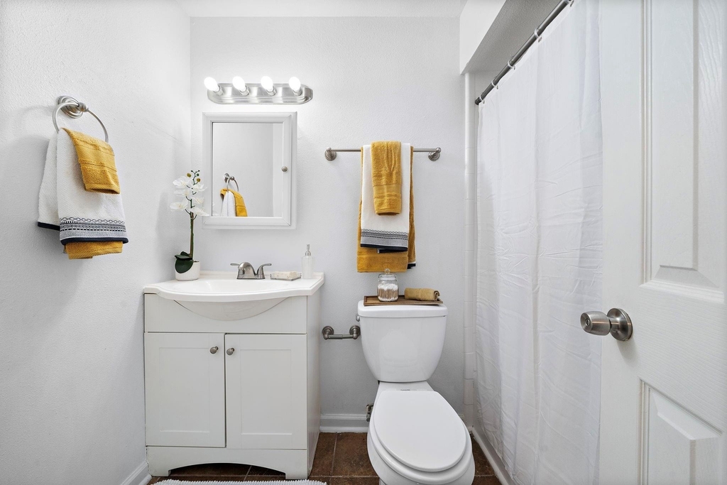 2828 61st Street - Photo 12