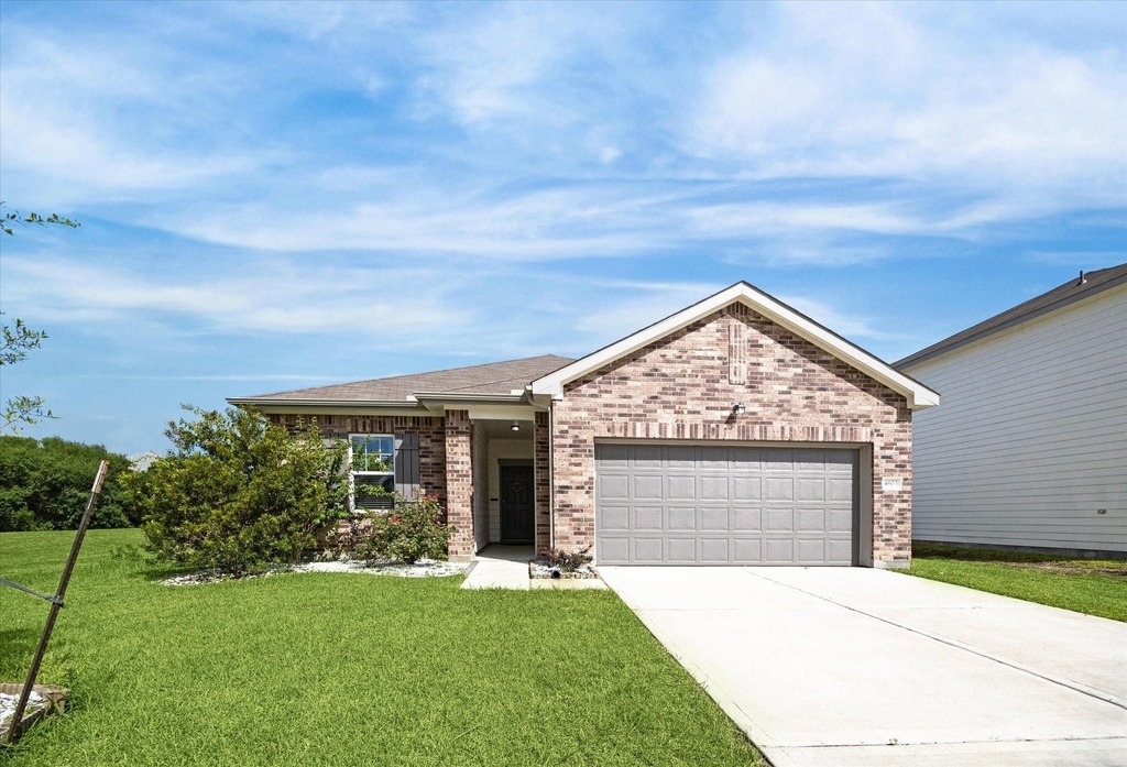 4603 Highland Crest Drive - Photo 1