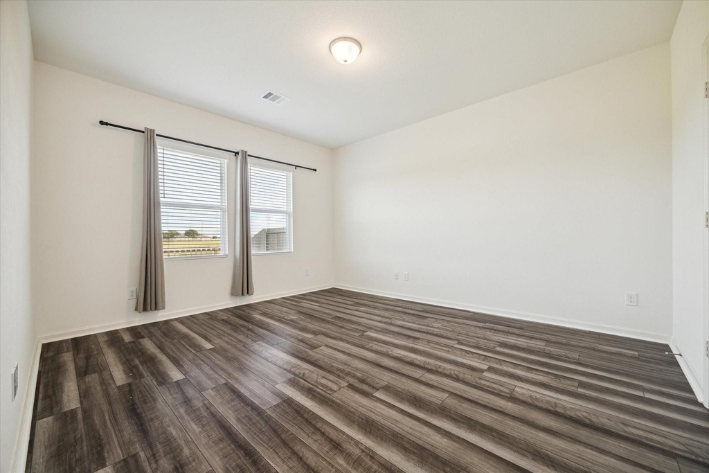 4603 Highland Crest Drive - Photo 5