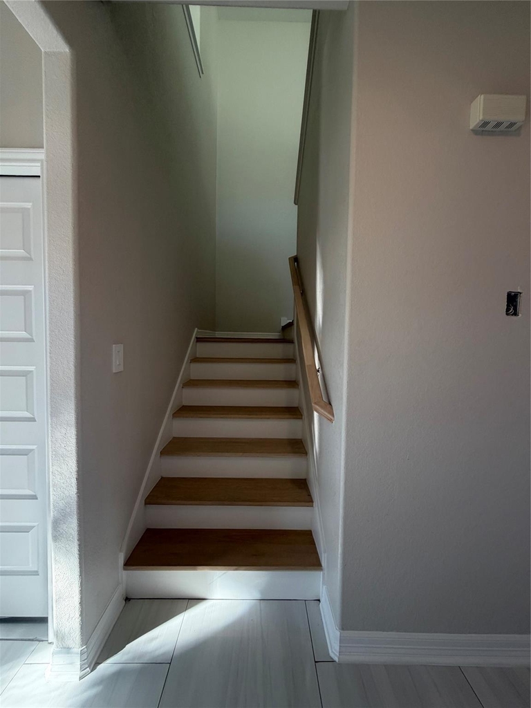 9315 Noel Street - Photo 4