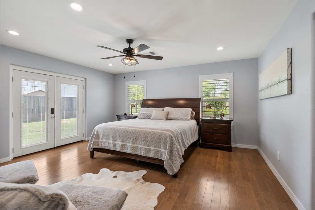 1214 W 31st Street - Photo 3