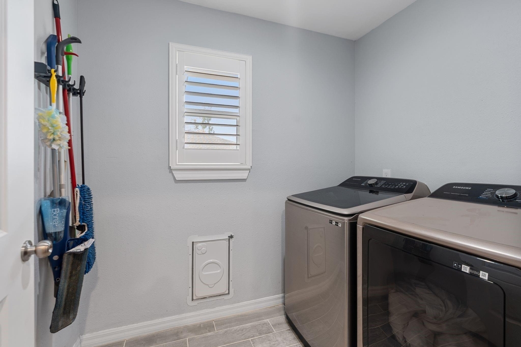 1214 W 31st Street - Photo 18