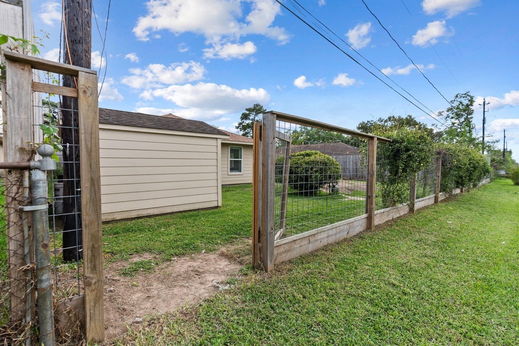 1214 W 31st Street - Photo 27