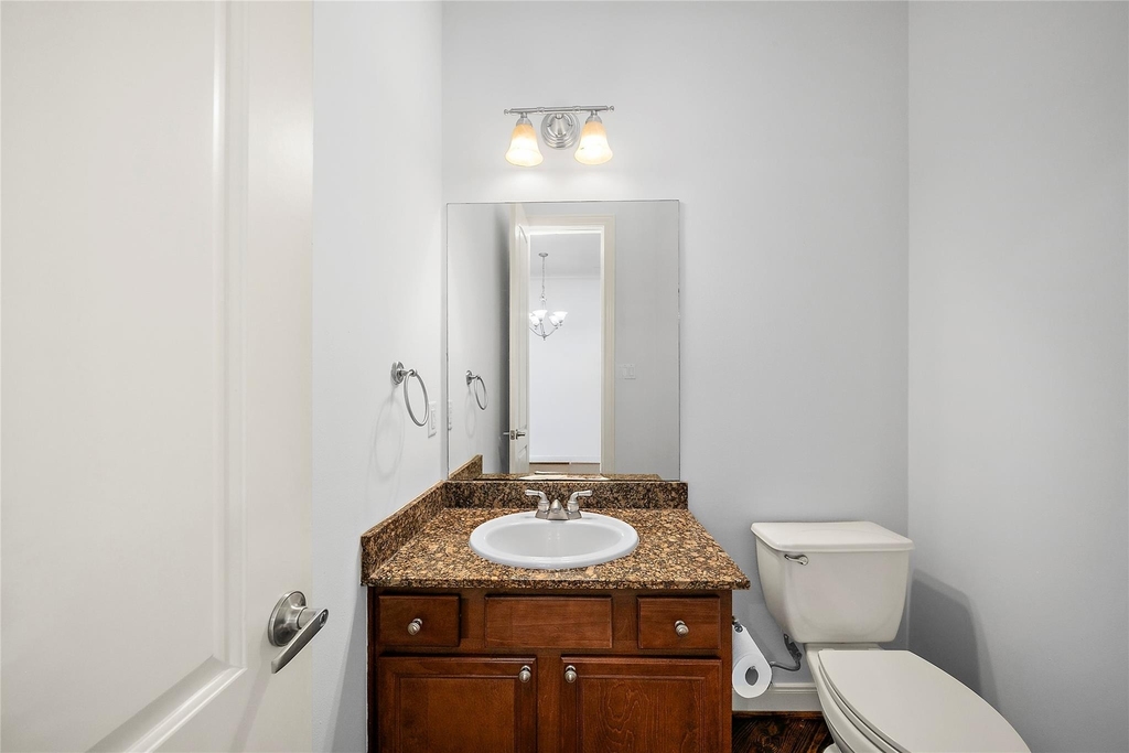 202 Mcgowen Street - Photo 12