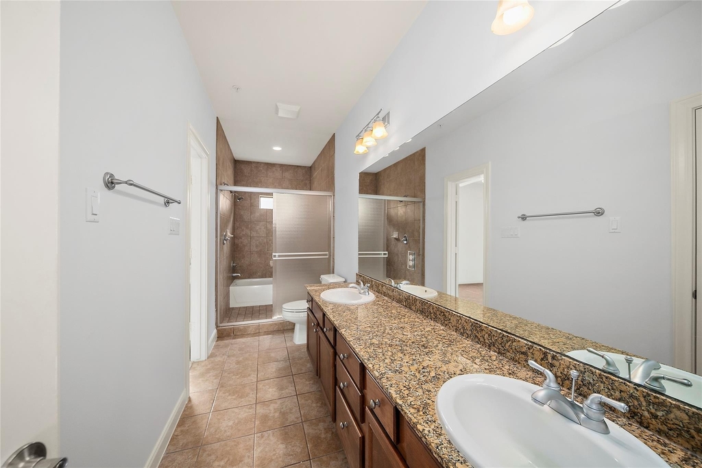 202 Mcgowen Street - Photo 19