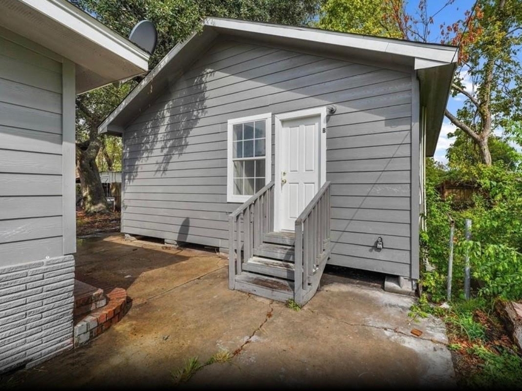 205 Hafer Street - Photo 0