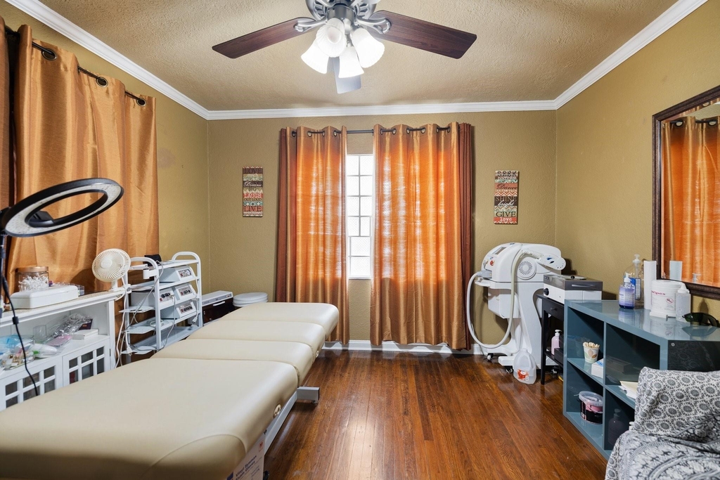 811 Heights Blvd - Photo 4