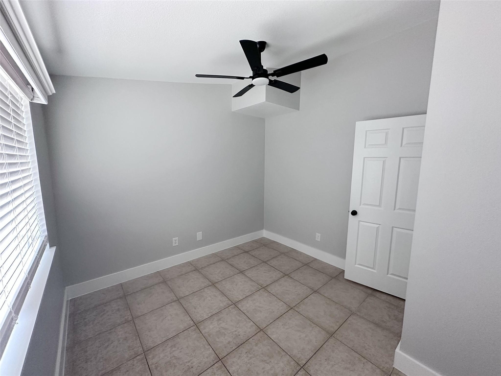 2324 Peppermill Road - Photo 18