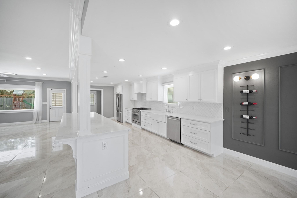 6215 S Braeswood Boulevard - Photo 4