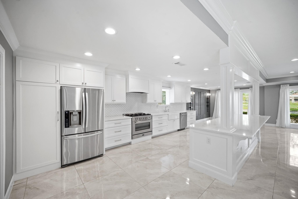 6215 S Braeswood Boulevard - Photo 9