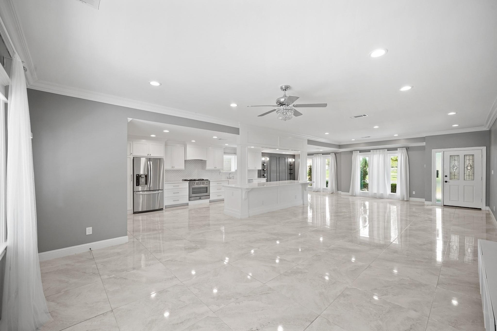 6215 S Braeswood Boulevard - Photo 8