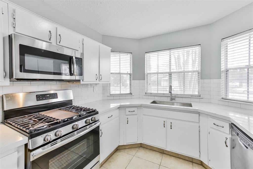11111 Wheatridge Drive - Photo 5