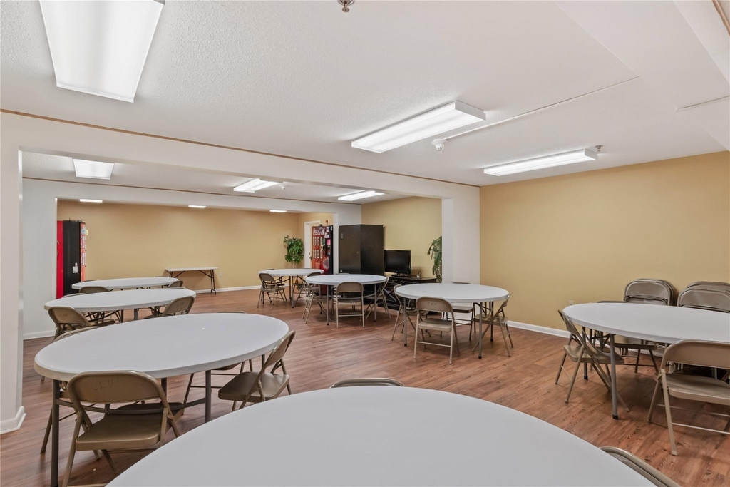 2526 W Madison Street - Photo 5