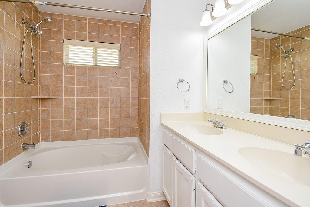 2202 Naomi Street - Photo 33