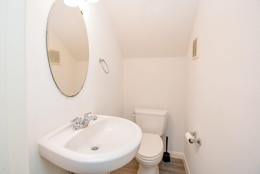 2202 Naomi Street - Photo 19