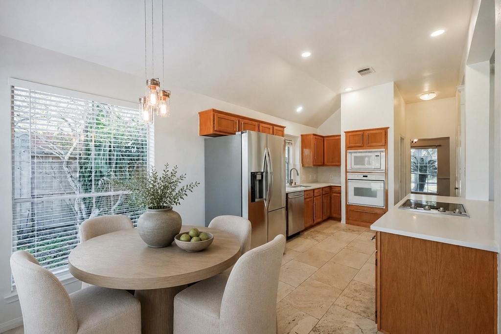 1714 Bumelia Court - Photo 11