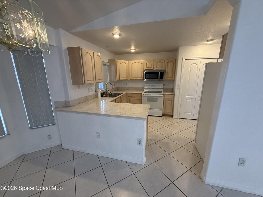 6109 Dees Road - Photo 5