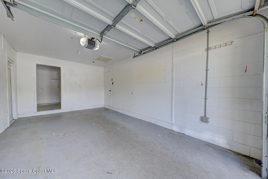2610 Via Napoli Court - Photo 32