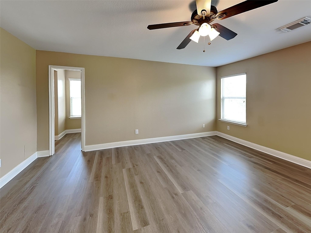 3710 Mystic Meadows Lane - Photo 9