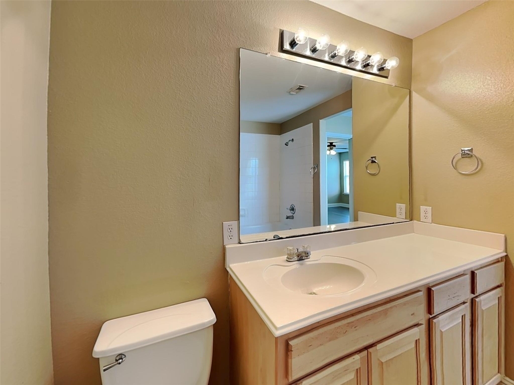3710 Mystic Meadows Lane - Photo 10