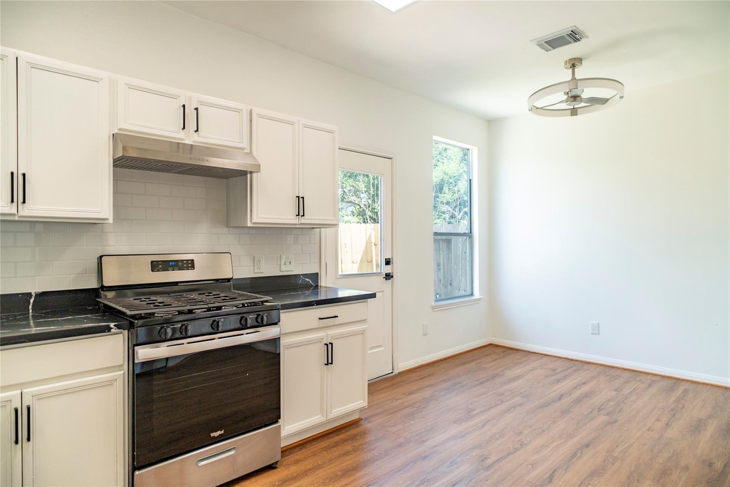 16327 Woma Court - Photo 16