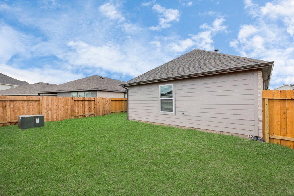 3443 Hughes Meadow Way - Photo 27