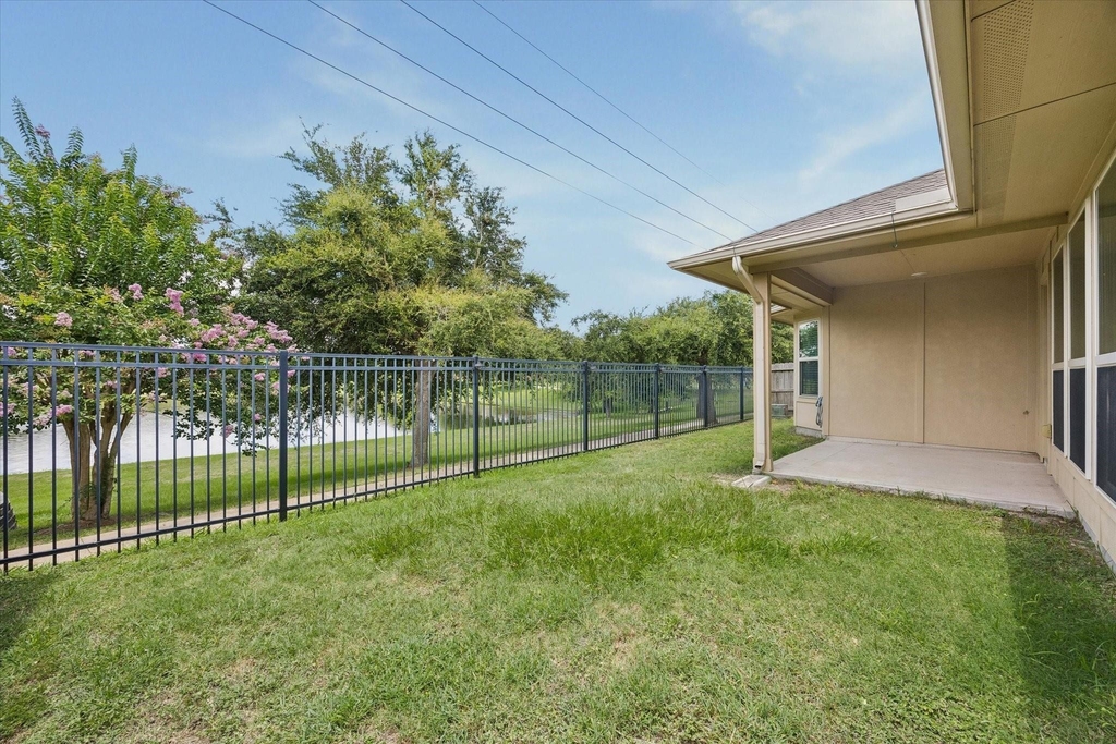 18219 Alora Springs Trc - Photo 19