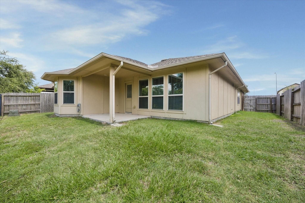 18219 Alora Springs Trc - Photo 20