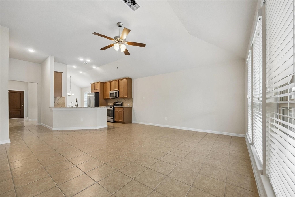 18219 Alora Springs Trc - Photo 5