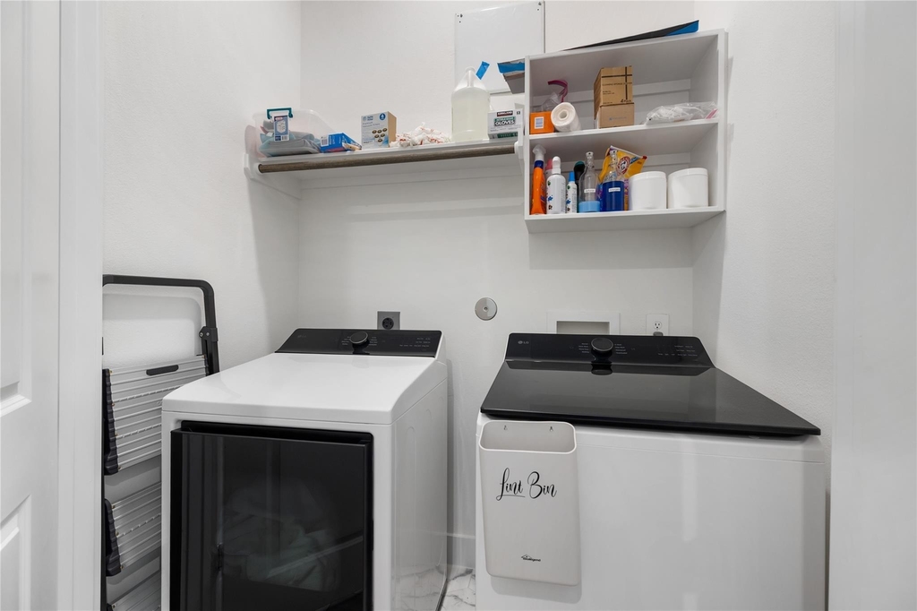1602 Mary Street - Photo 28