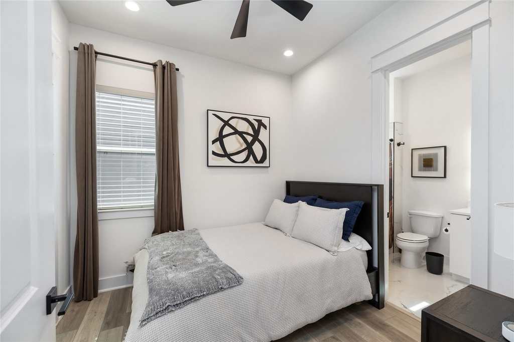 1602 Mary Street - Photo 26