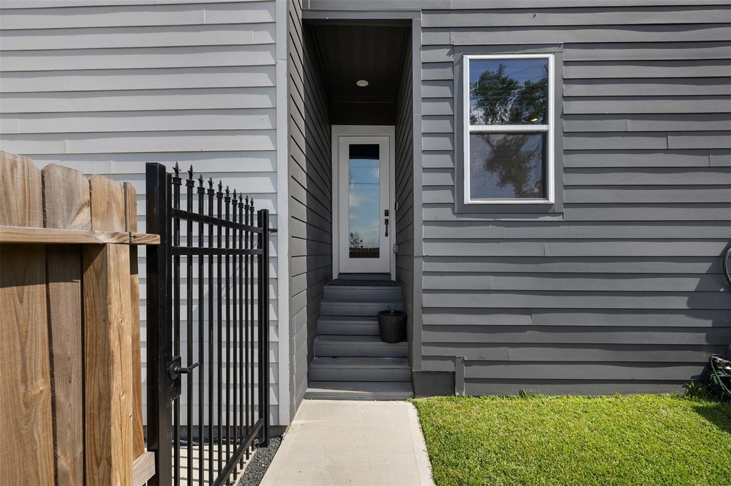 1602 Mary Street - Photo 29