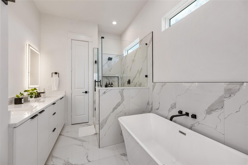 1602 Mary Street - Photo 23