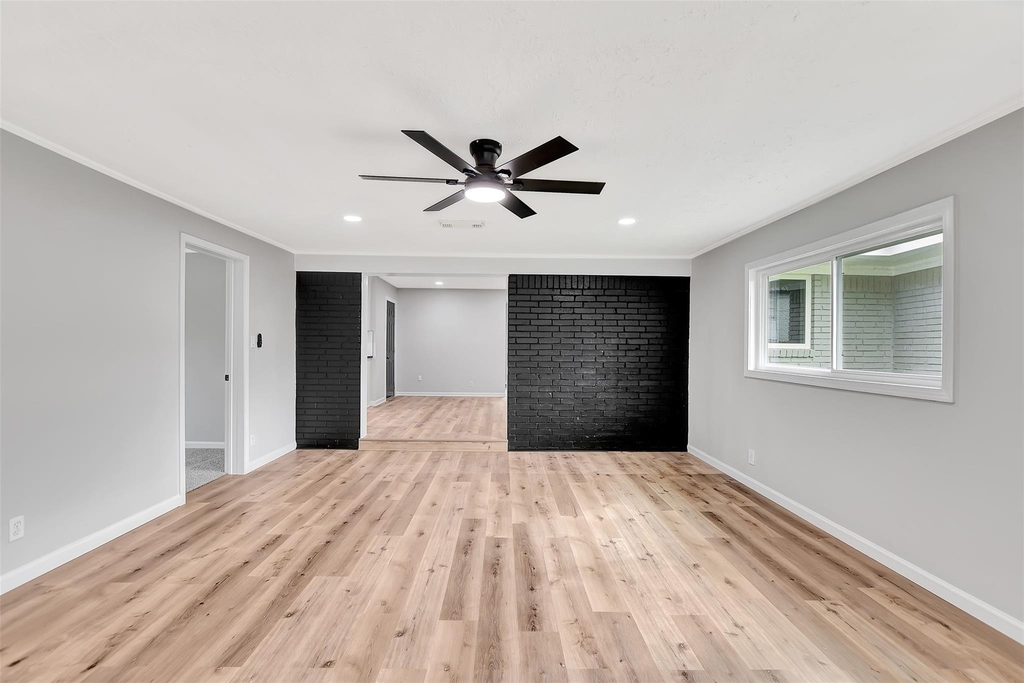 704 Teabury Avenue - Photo 19