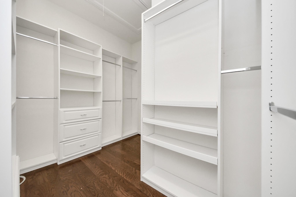 1947 Parnevik Place - Photo 31