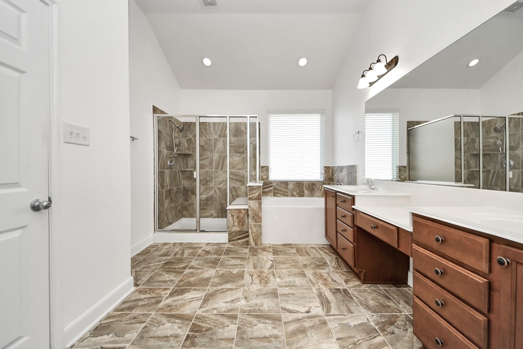 1947 Parnevik Place - Photo 28