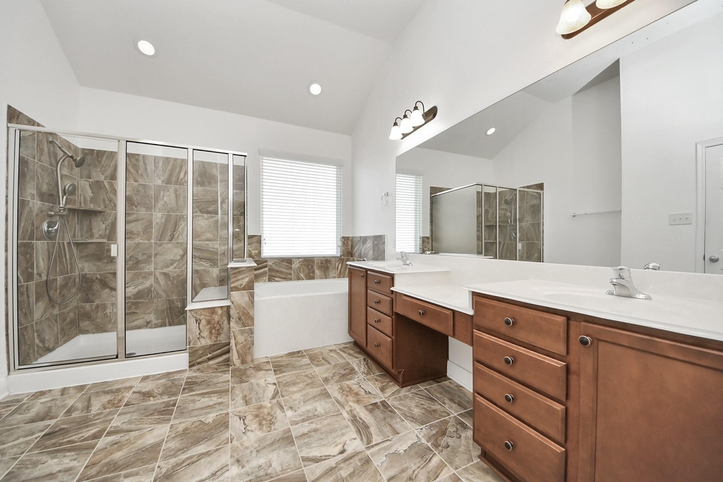 1947 Parnevik Place - Photo 27