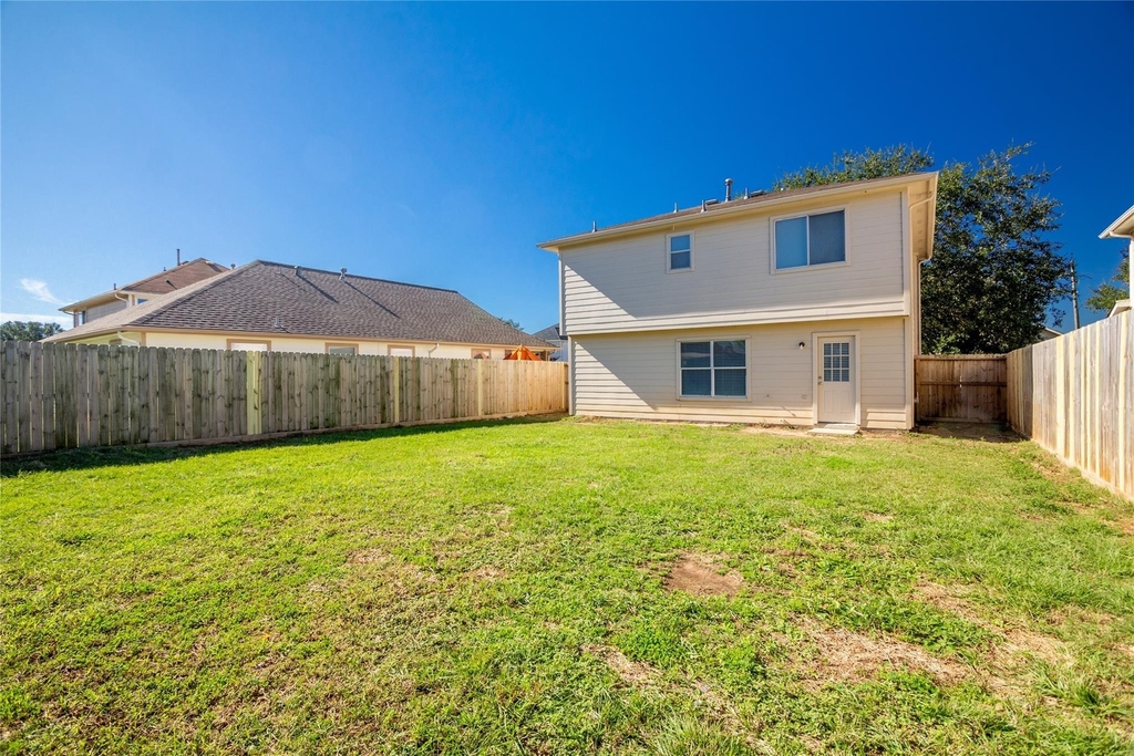 19714 Shores Edge Drive - Photo 14