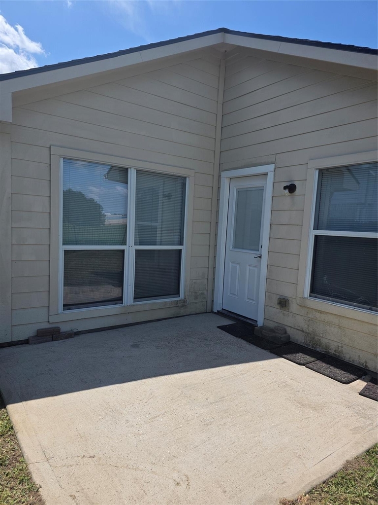 311 Burris Park Drive - Photo 6