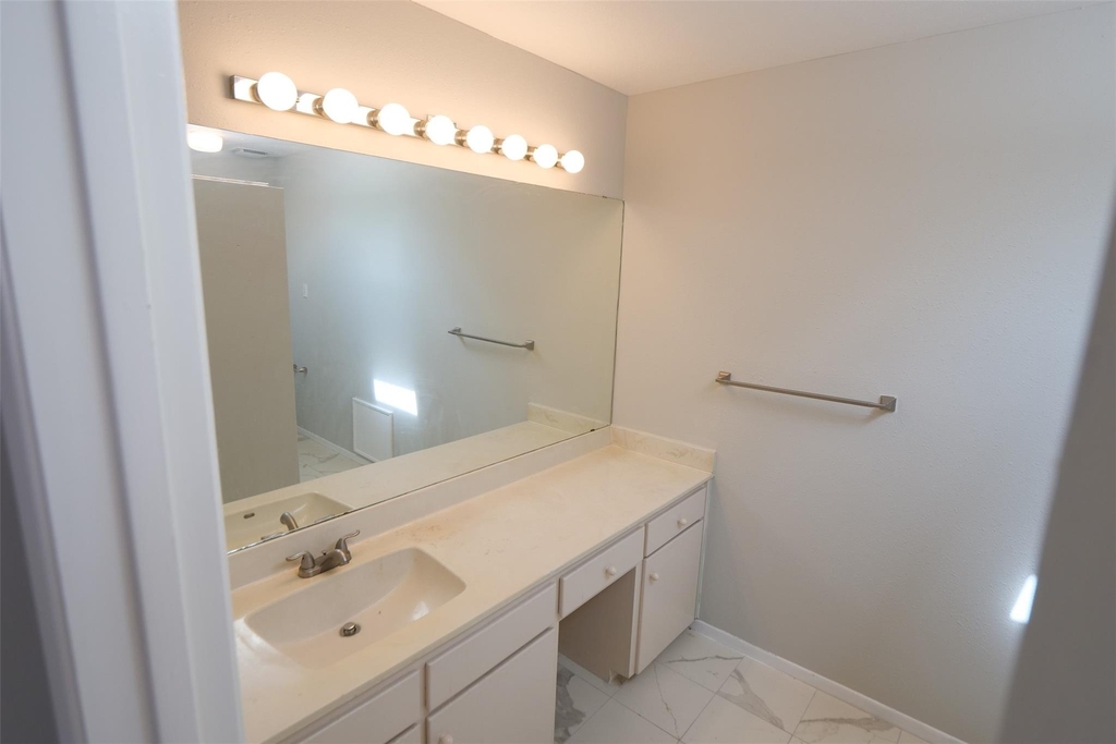 9526 Val Verde Street - Photo 23