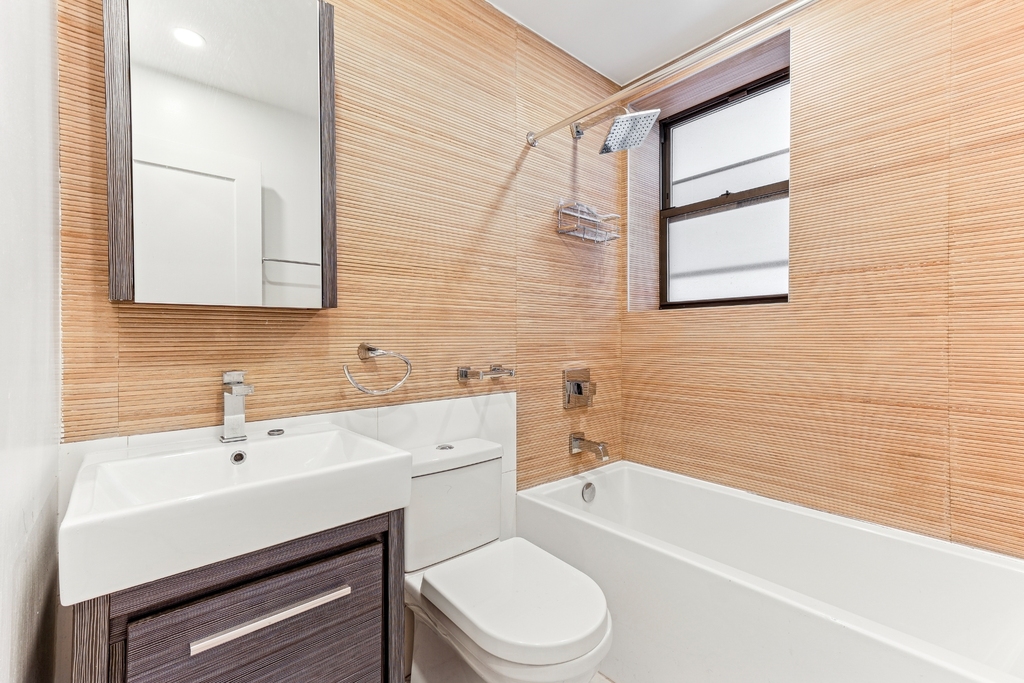 879 Dekalb Avenue - Photo 5