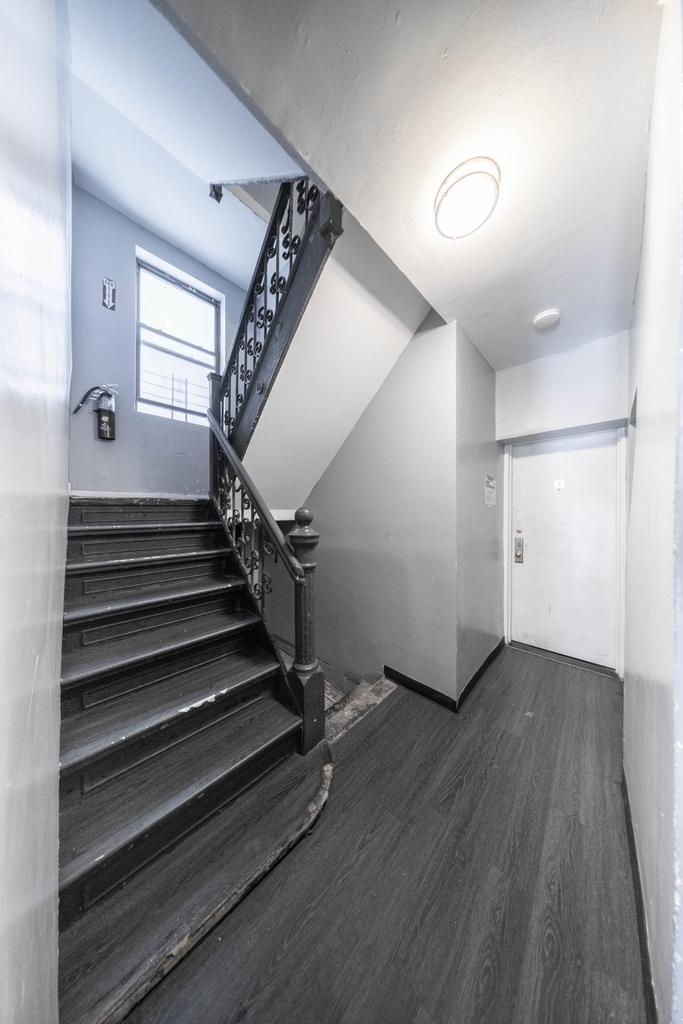 879 Dekalb Avenue - Photo 6