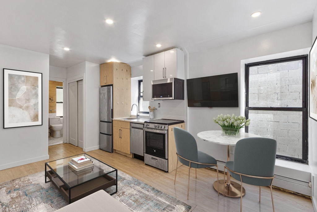 879 Dekalb Avenue - Photo 0